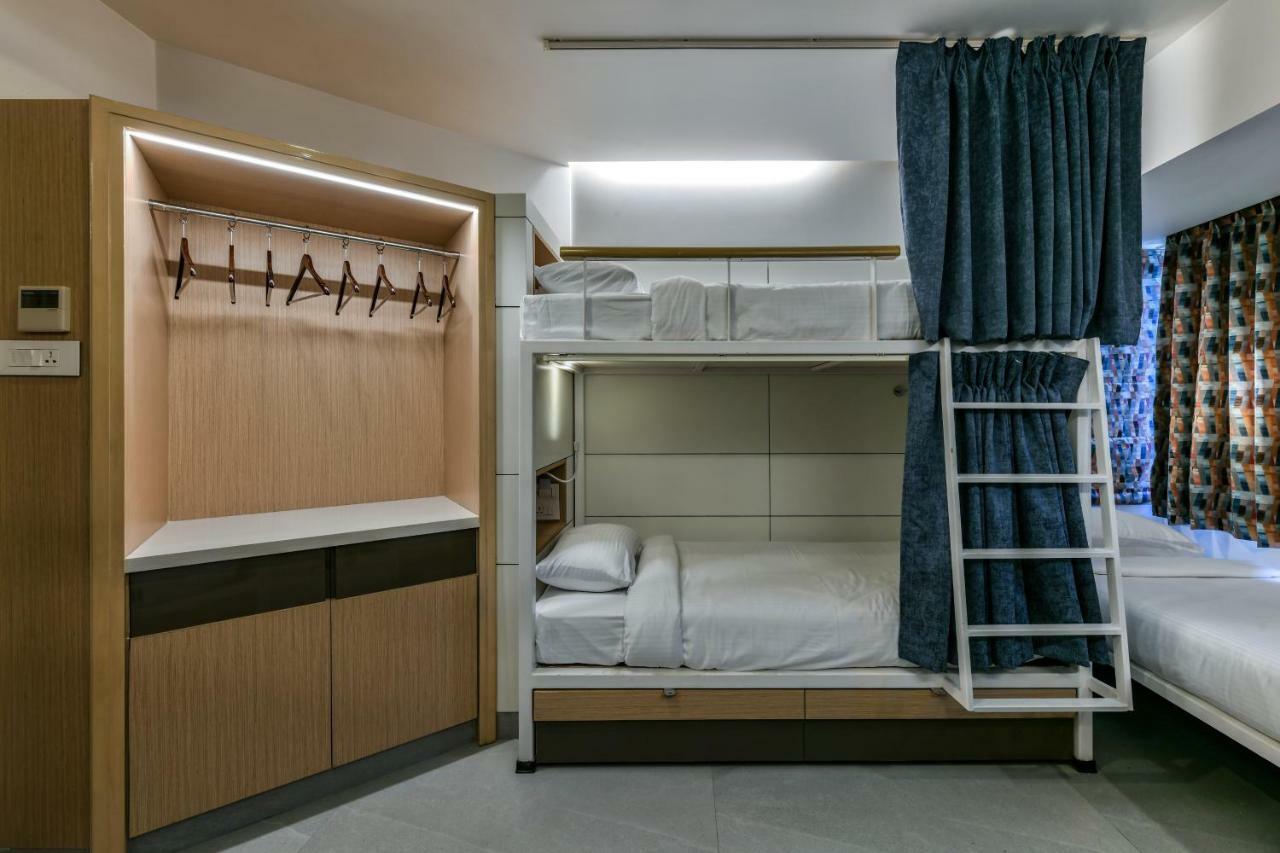 Bed in 6-Bed Mixed Dormitory Room